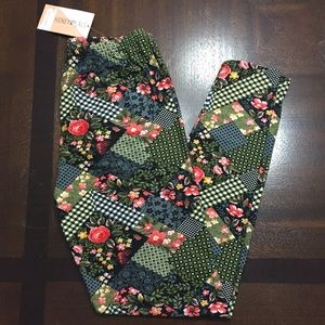 Curvy Printed Leggings